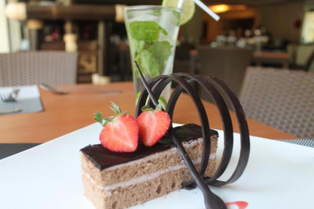 Grage Jogja Hotel 요그야카르타 외부 사진
